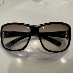 Gucci Black Oversized Women's Sunglasses